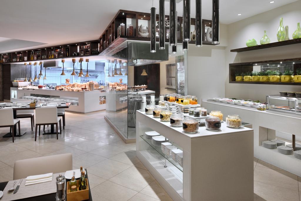 Jw Marriott Hotel Kuwait Kuwait City Esterno foto