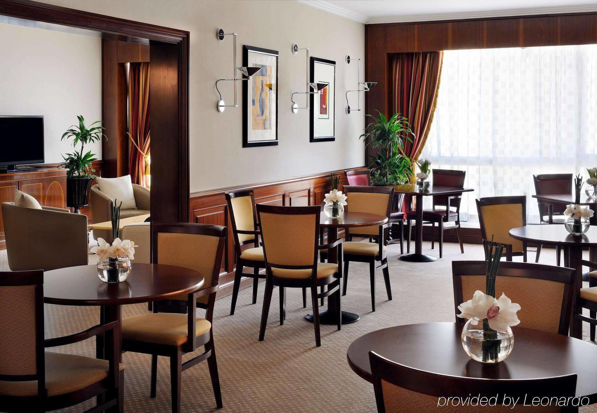 Jw Marriott Hotel Kuwait Kuwait City Esterno foto