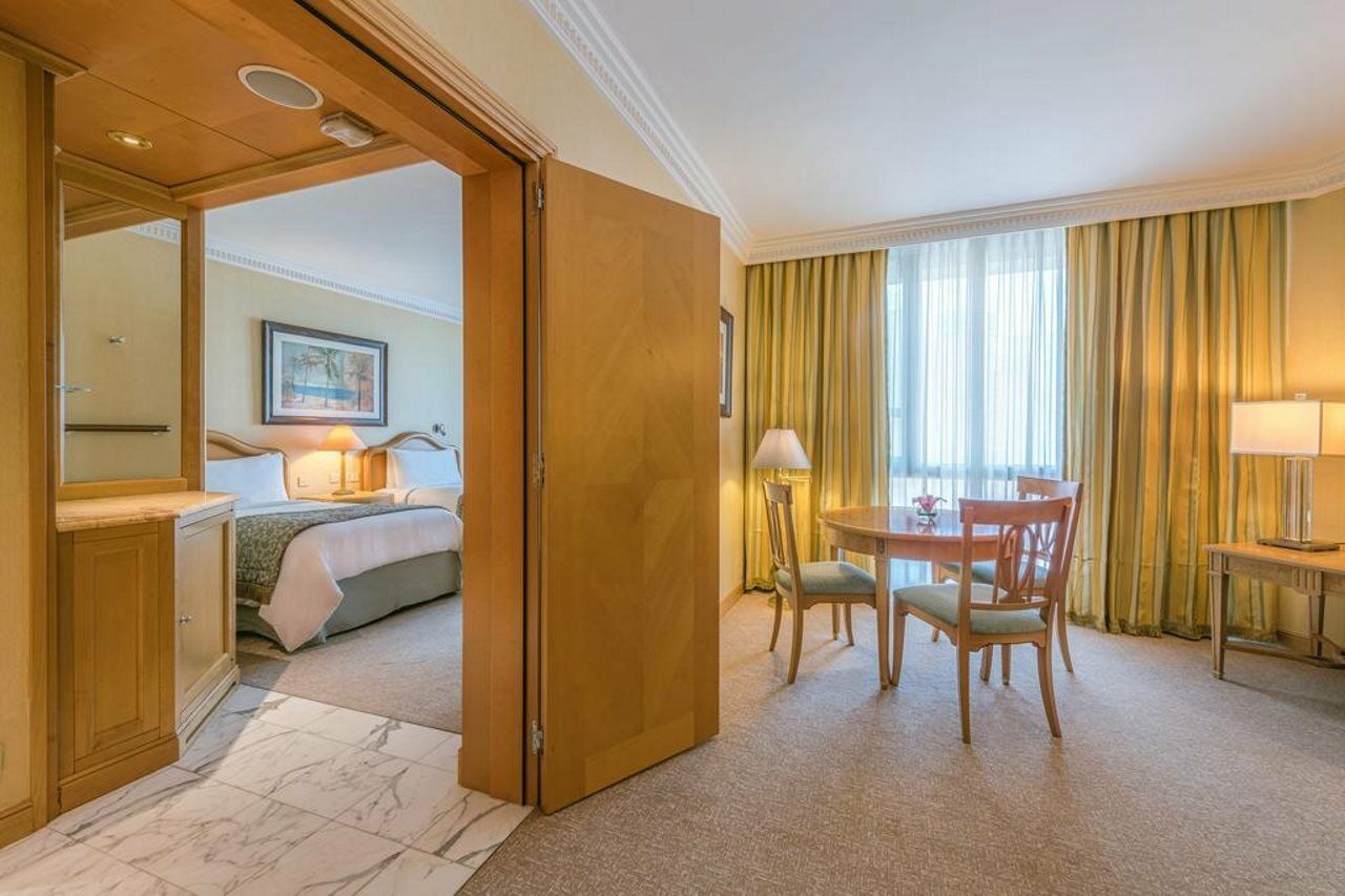 Jw Marriott Hotel Kuwait Kuwait City Esterno foto